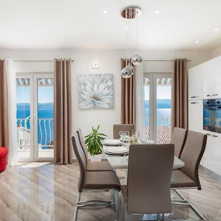 Fba Family Beach Apartments Omiš Eksteriør bilde
