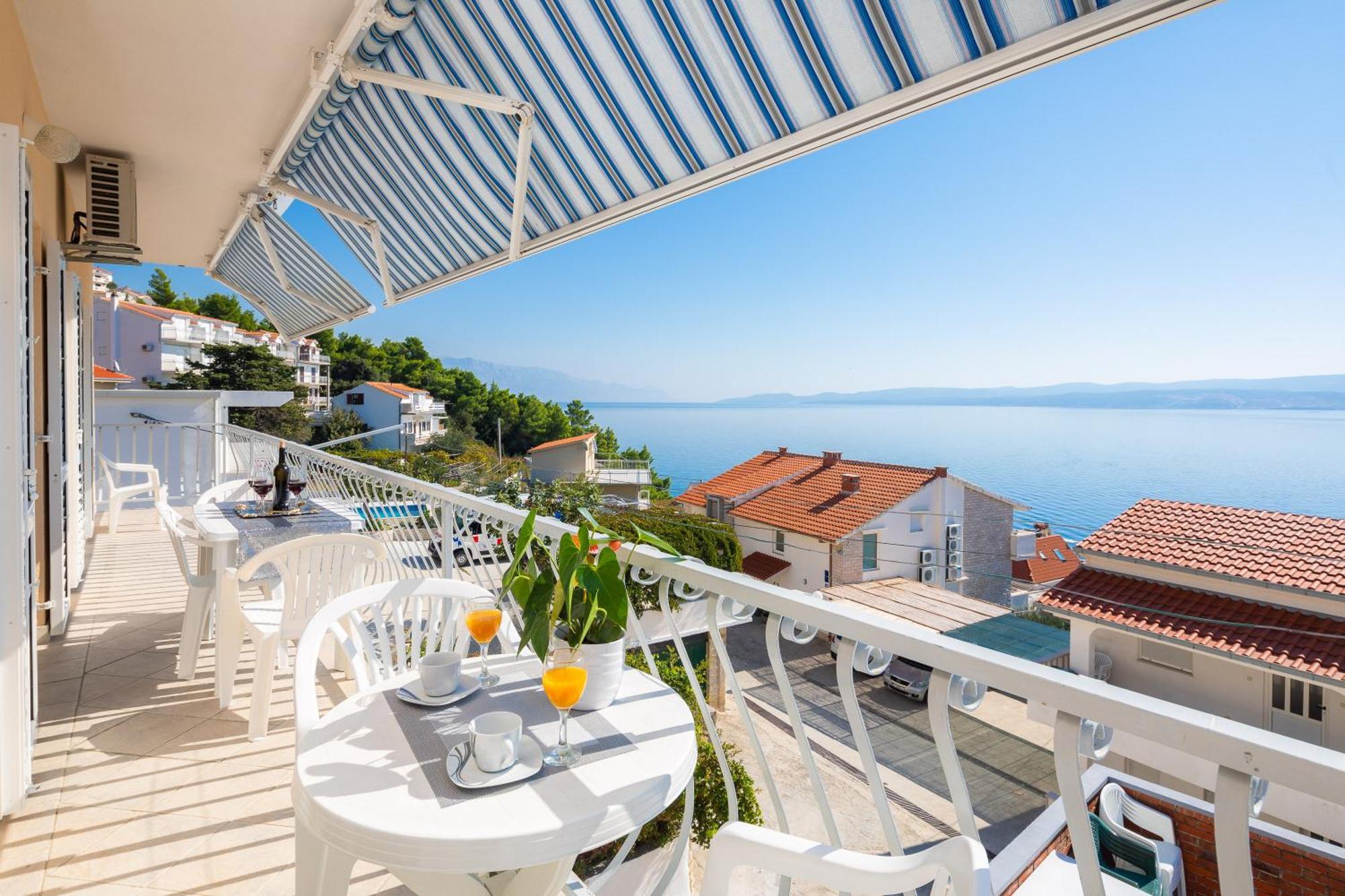 Fba Family Beach Apartments Omiš Eksteriør bilde