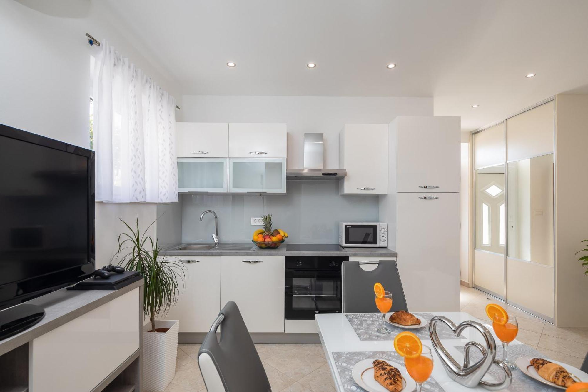 Fba Family Beach Apartments Omiš Rom bilde
